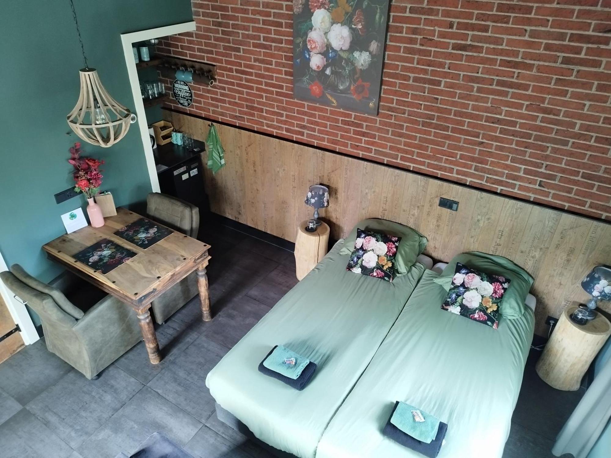 B & B Chawe Enschede Extérieur photo