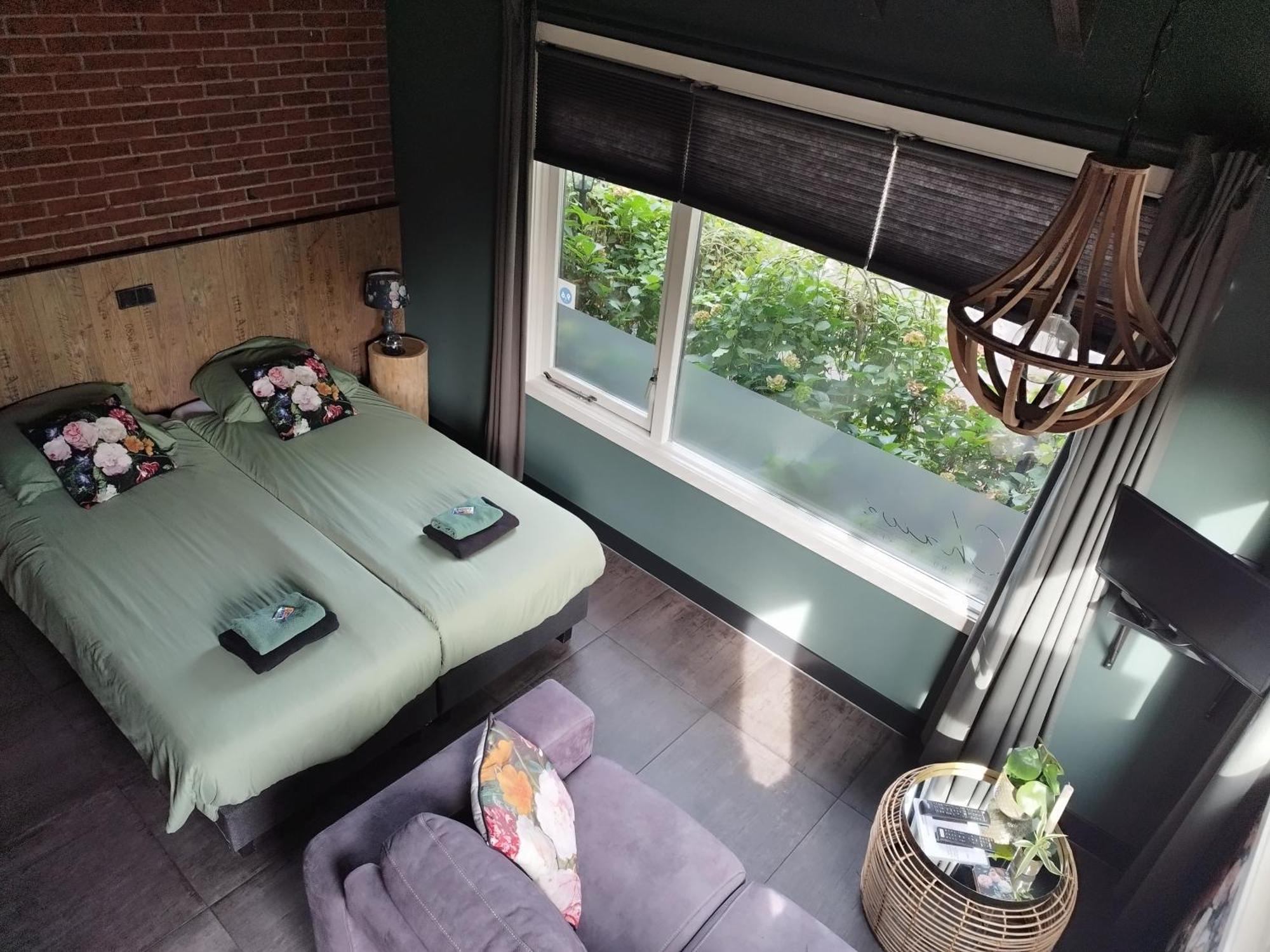 B & B Chawe Enschede Extérieur photo