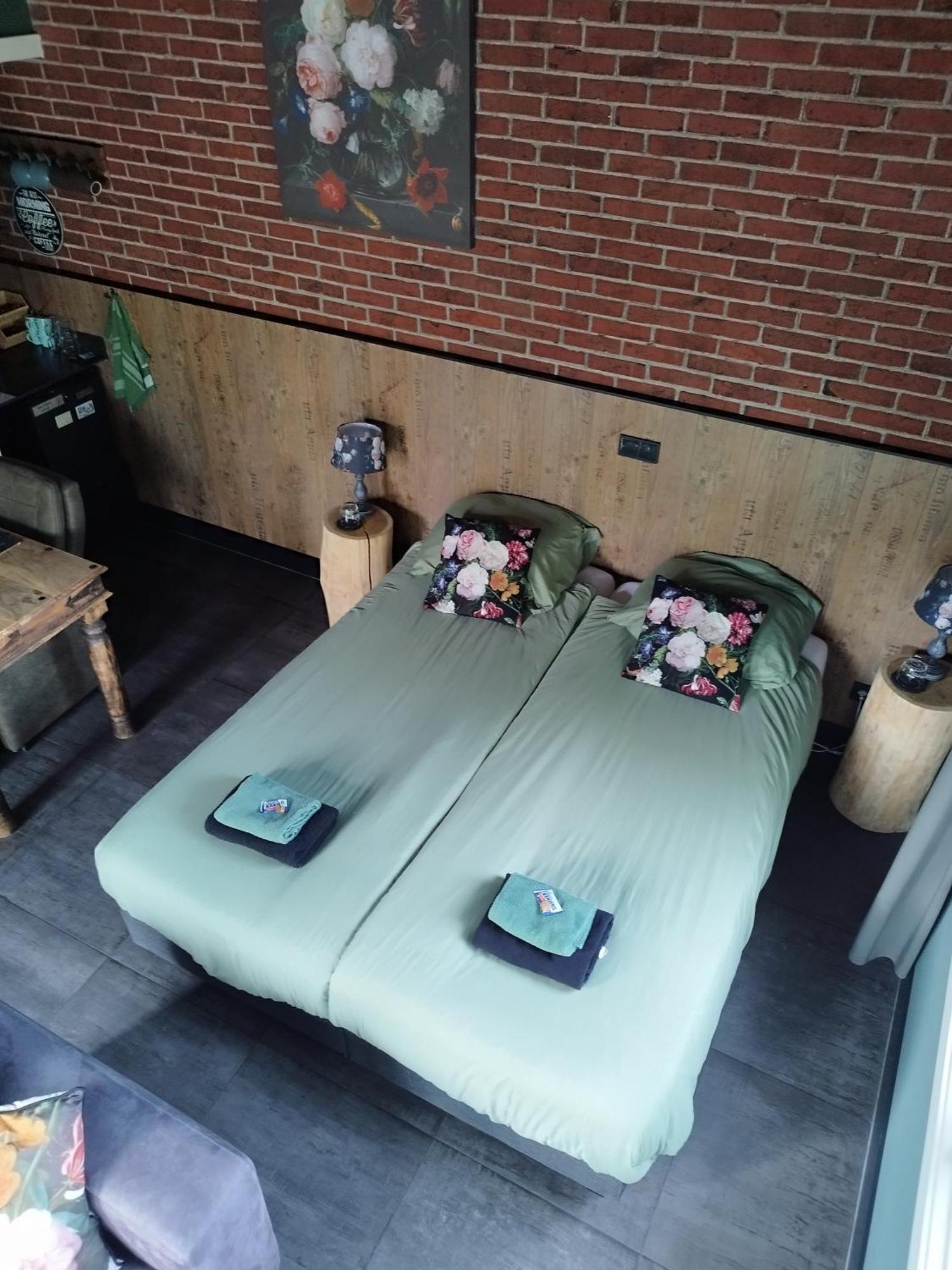 B & B Chawe Enschede Extérieur photo